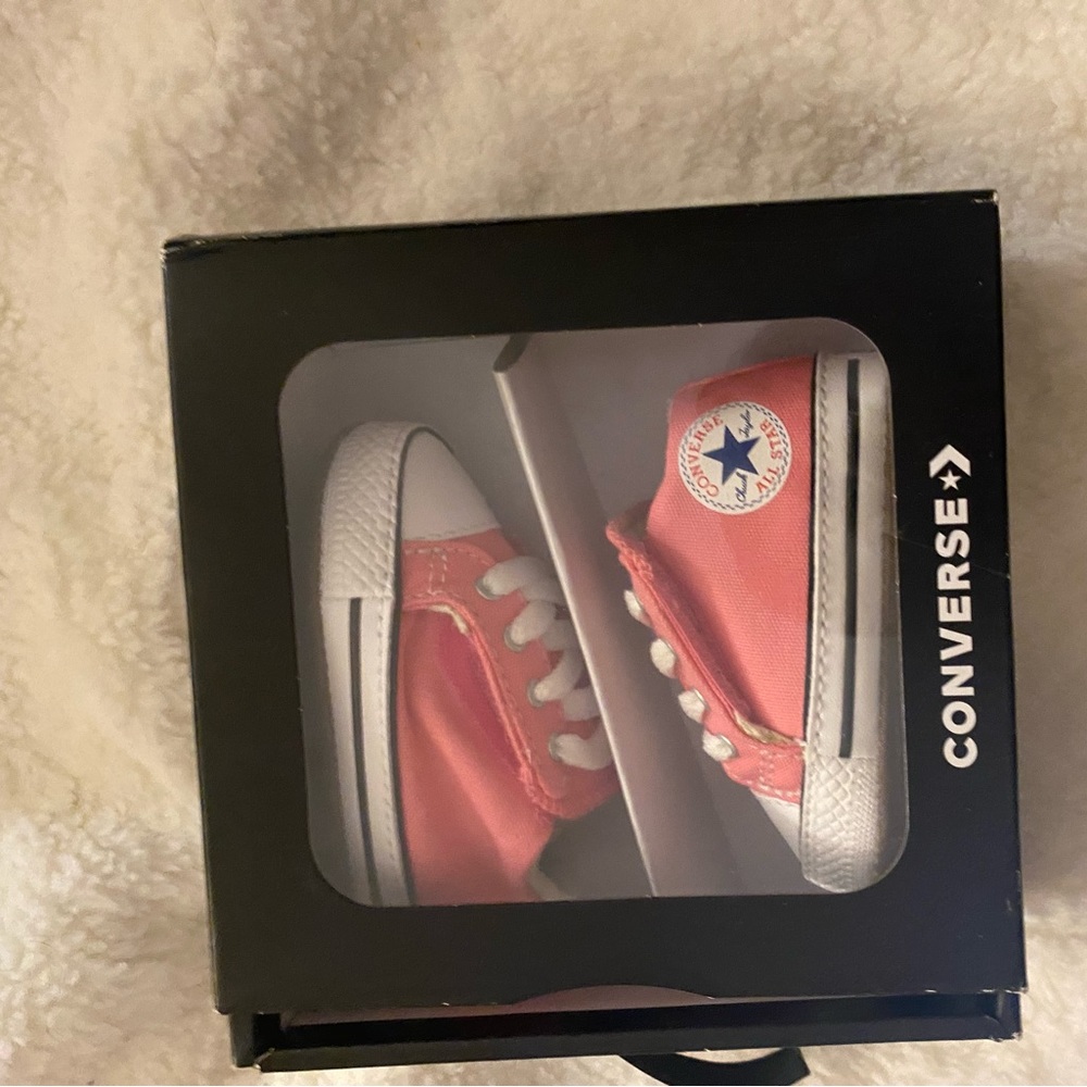 New born converse never used